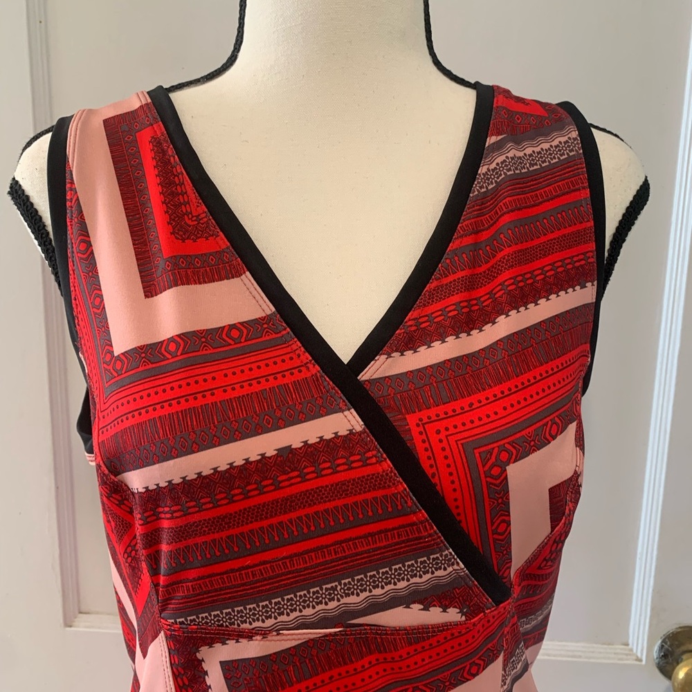 Lolë | Athletic short dress work out top size small - Picture 5 of 6